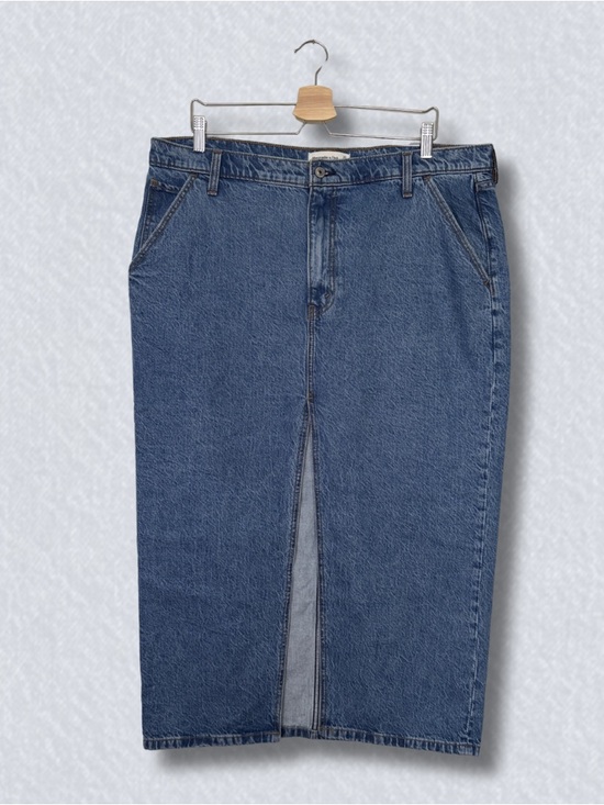 Abercrombie & Fitch Dresses & Skirts - Abercrombie & Fitch High Rise Denim Maxi Skirt with Front Slit - 33 / 16P